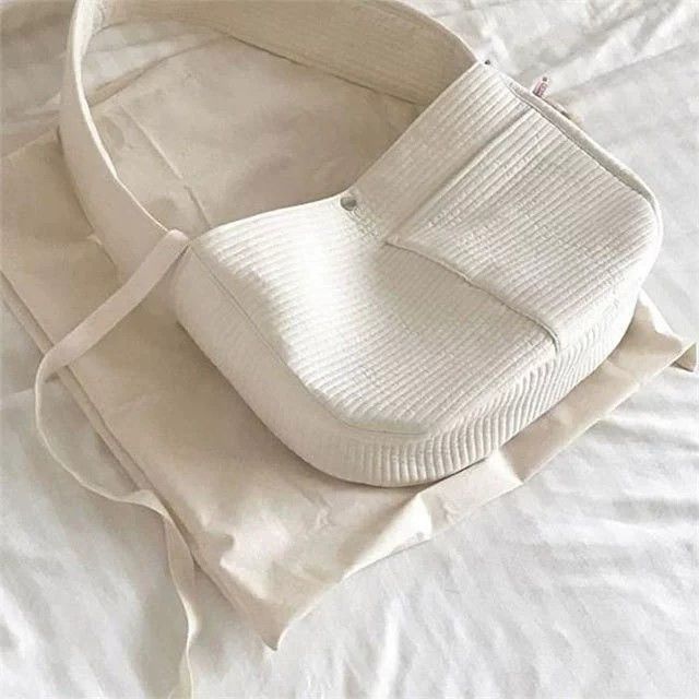 Handmade Canvas Pet Carrier Bag Breathable Single-Shoulder Tote