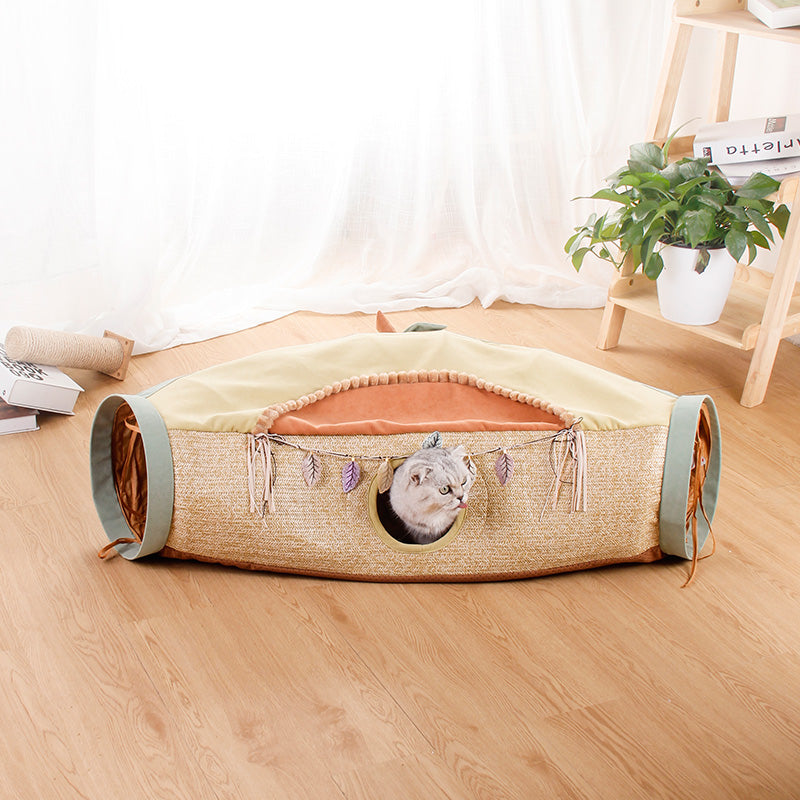 Red Pet Litter Roll Totoro Drill Hole Toy