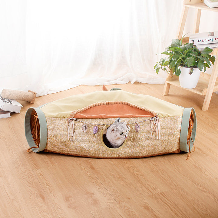 Red Pet Litter Roll Totoro Drill Hole Toy